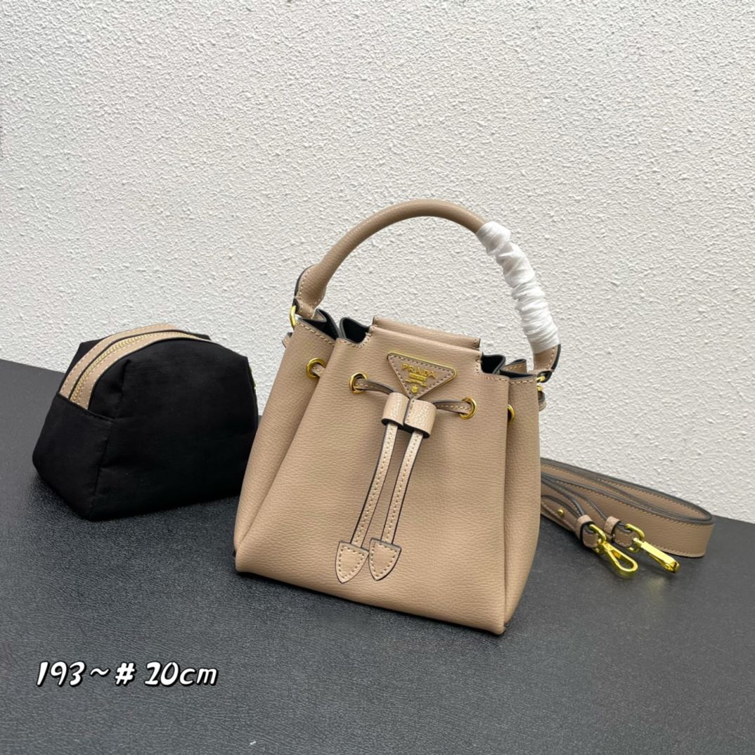 Pra*a top handle bags